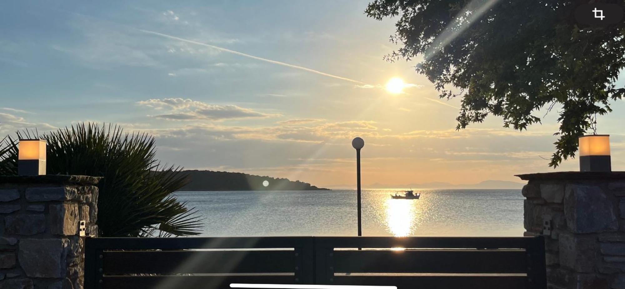 Вілла Eva Seaside House Міліна Екстер'єр фото